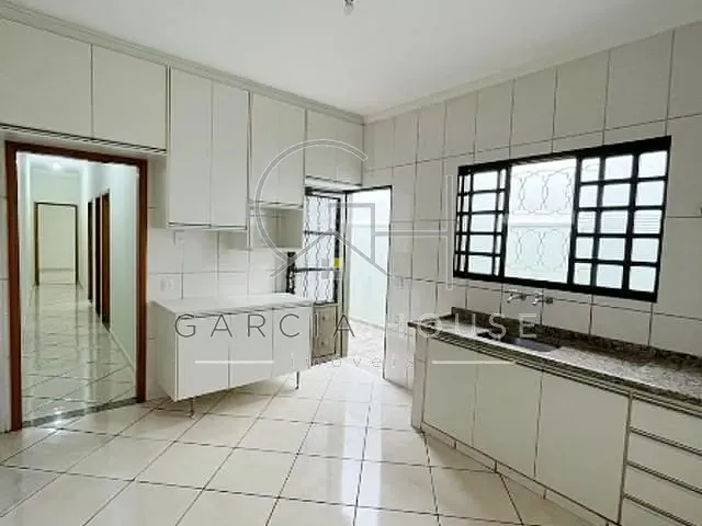 Casa com 150m² 3 quartos e 3 banheiros, à venda, no bairro Parque Ribeirão Preto em Ribeirão Preto