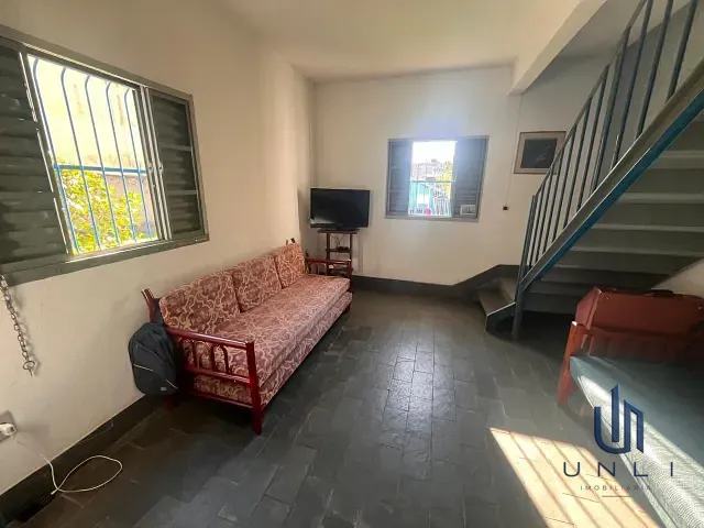 Casa 2 quartos e 2 banheiros, à venda, no bairro Voldac em Volta Redonda