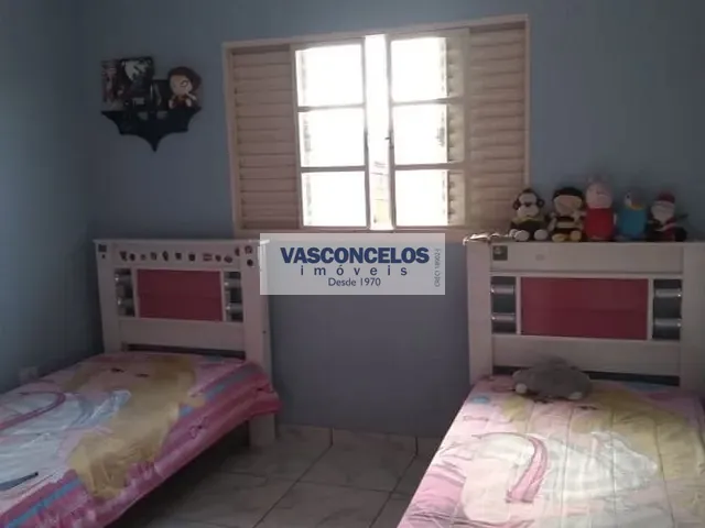 Casa com 125m² 3 quartos e 2 banheiros, à venda, no bairro Vila Unidos em São José dos Campos