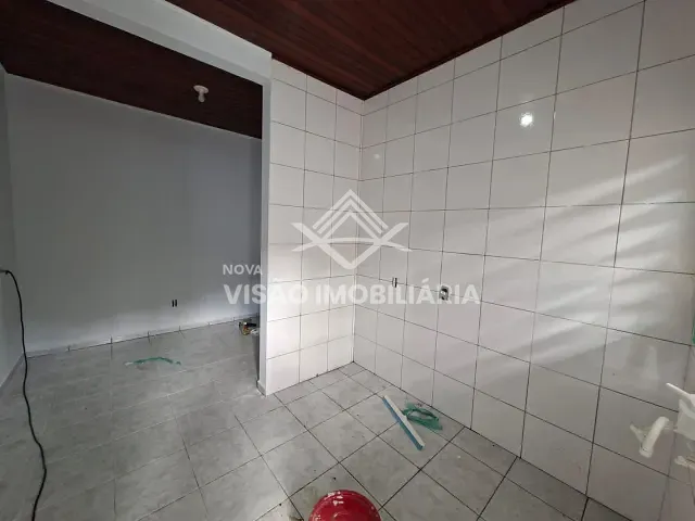 Casa 2 quartos e 1 banheiro, para alugar, no bairro Setor Comercial em Sinop