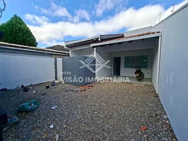 Casa 2 quartos e 1 banheiro, para alugar, no bairro Setor Comercial em Sinop