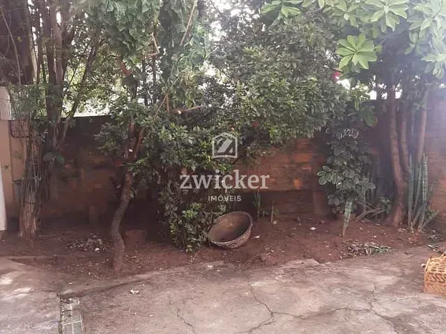 Casa com 275m² 4 quartos e 2 banheiros, à venda, no bairro Núcleo Habitacional Vereador Edson Francisco da Silva em Bauru