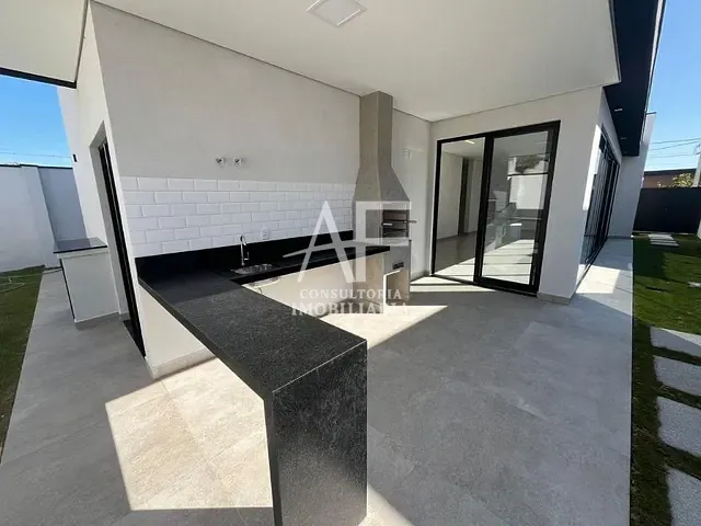 Casa com 315m² 4 quartos e 5 banheiros, à venda, no bairro Loteamento Residencial Fazenda Casa Grande em Taubaté