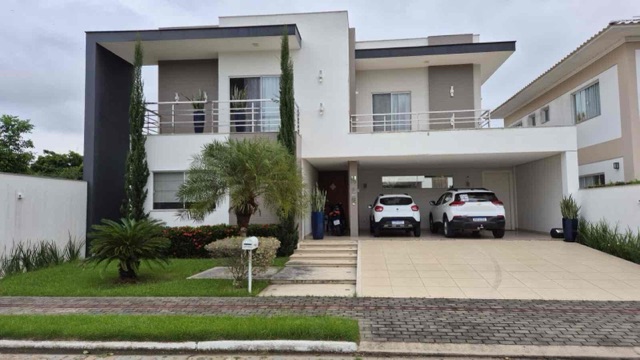 Casa com 500m² 4 quartos e 5 banheiros, à venda, no bairro Parque Califórnia em Campos dos Goytacazes