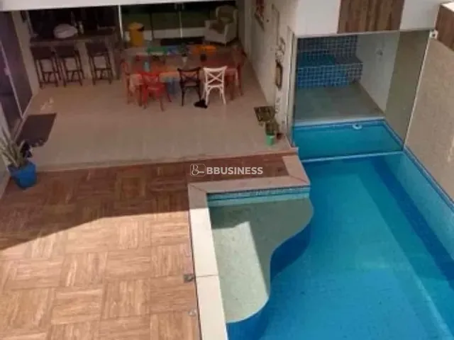 Casa com 500m² 4 quartos e 5 banheiros, à venda, no bairro Parque Califórnia em Campos dos Goytacazes