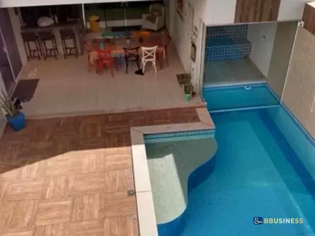 Casa com 500m² 4 quartos e 5 banheiros, à venda, no bairro Parque Califórnia em Campos dos Goytacazes