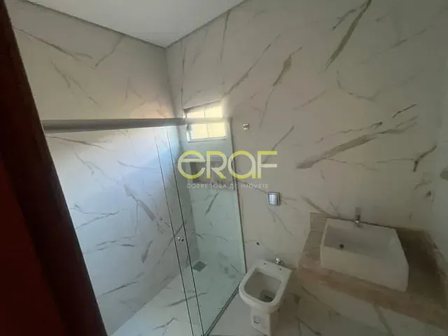 Casa com 202m² 3 quartos e 2 banheiros, à venda, no bairro SETOR BROCOTÓ/LARANJEIRAS em Formosa