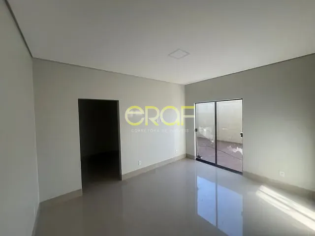 Casa com 202m² 3 quartos e 2 banheiros, à venda, no bairro SETOR BROCOTÓ/LARANJEIRAS em Formosa