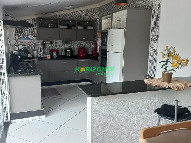 Casa com 507m² 3 quartos e 3 banheiros, à venda, no bairro Primavera 1B em São José dos Campos