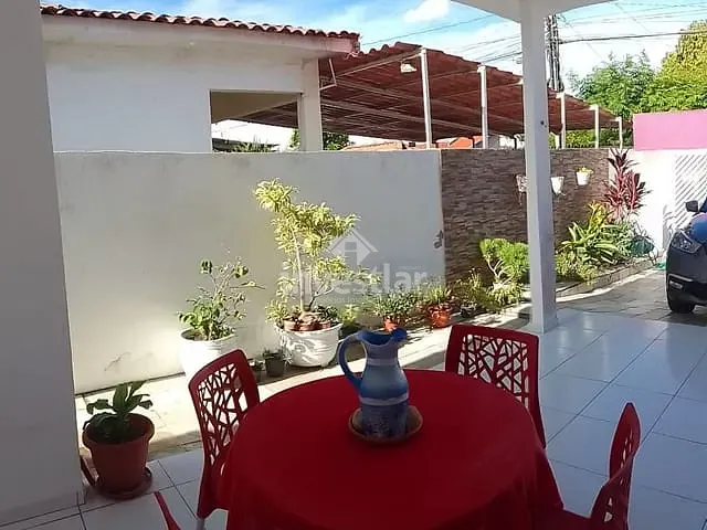 Casa com 350m² 3 quartos e 1 banheiro, à venda, no bairro Liberdade em Campina Grande