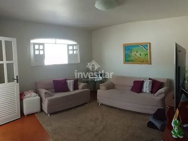 Casa com 350m² 3 quartos e 1 banheiro, à venda, no bairro Liberdade em Campina Grande