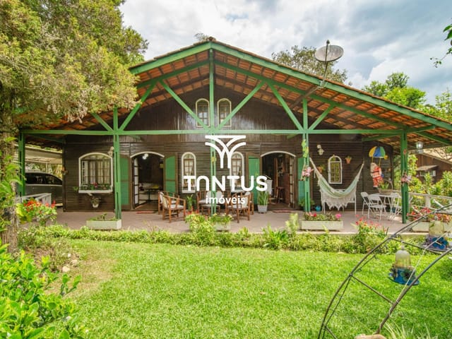 Casa com 1014m² 4 quartos e 2 banheiros, à venda, no bairro Vila Franca em Piraquara