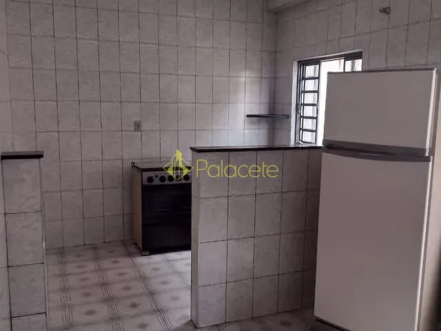 Casa com 250m² 2 quartos e 2 banheiros, à venda, no bairro Parque Senhor do Bonfim em Taubaté