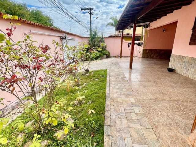 Casa 3 quartos e 2 banheiros, à venda, no bairro Ouro Preto em Belo Horizonte
