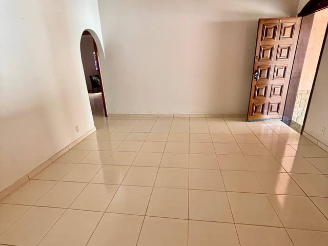 Casa 3 quartos e 2 banheiros, à venda, no bairro Ouro Preto em Belo Horizonte