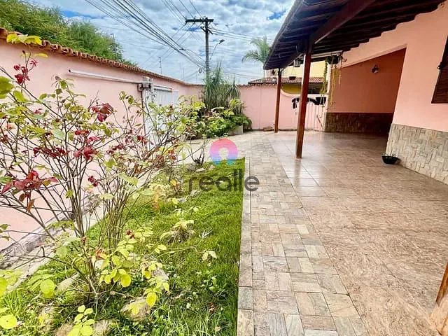 Casa 3 quartos e 2 banheiros, à venda, no bairro Ouro Preto em Belo Horizonte