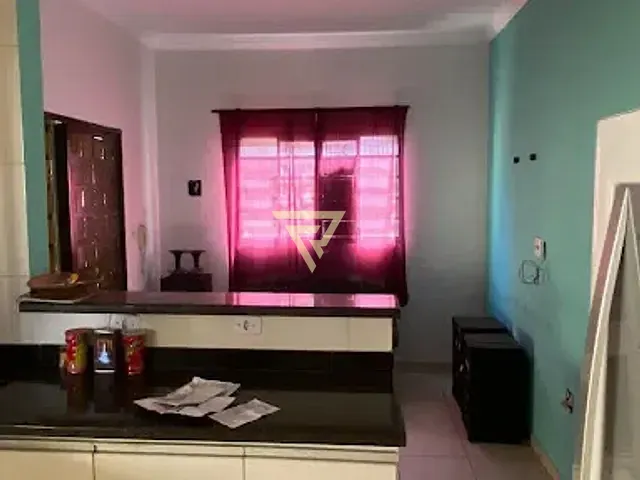 Casa com 200m² 1 quarto e 1 banheiro, à venda, no bairro Jardim Ângelo Jurca em Ribeirão Preto