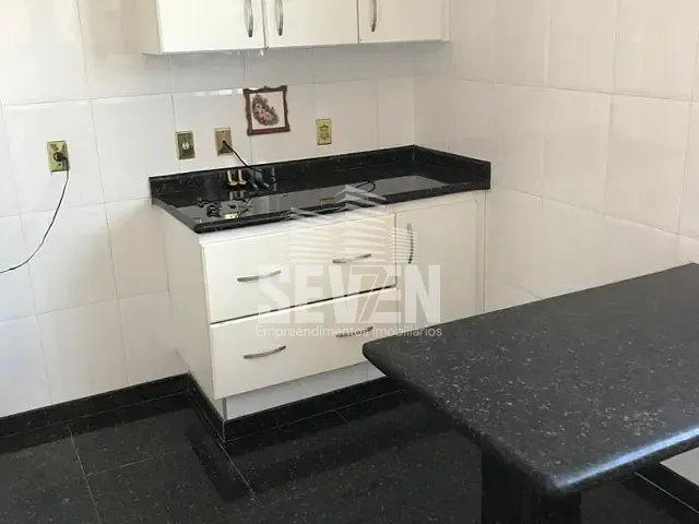 Casa com 240m² 6 quartos e 6 banheiros, à venda, no bairro Jardim Paulista em Bauru