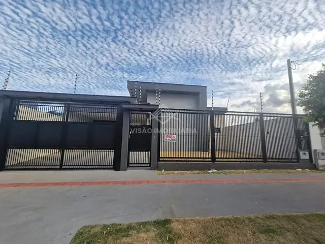 Casa 3 quartos e 4 banheiros, à venda, no bairro Jardim Primavera em Sinop