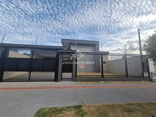 Casa 3 quartos e 4 banheiros, à venda, no bairro Jardim Primavera em Sinop