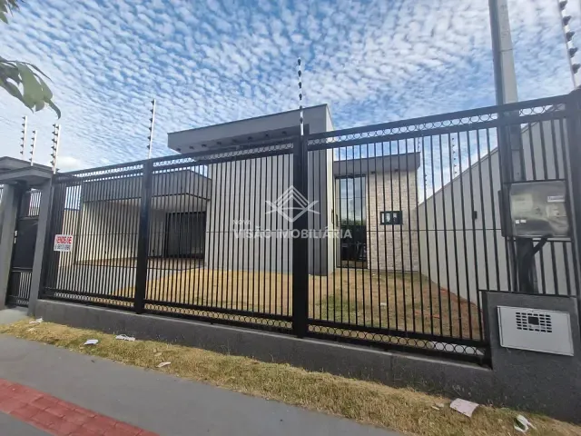 Casa 3 quartos e 4 banheiros, à venda, no bairro Jardim Primavera em Sinop