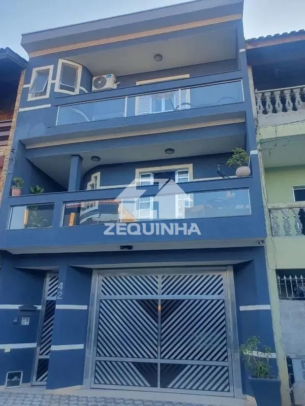 Casa, 4 quartos, 280 m² - Foto 1