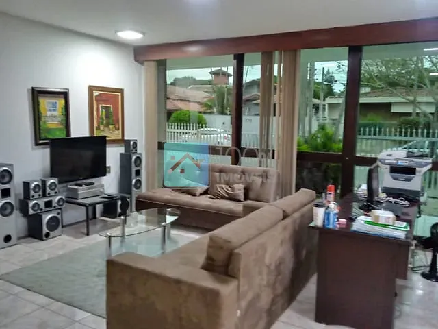 Casa com 900m² 6 quartos e 5 banheiros, à venda, no bairro Jardim Esplanada em São José dos Campos