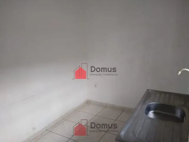 Casa para alugar, no bairro Jardim Campo Alegre em Pindamonhangaba