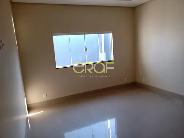 Casa com 360m² 3 quartos e 5 banheiros, à venda, no bairro Parque das Laranjeiras em Formosa