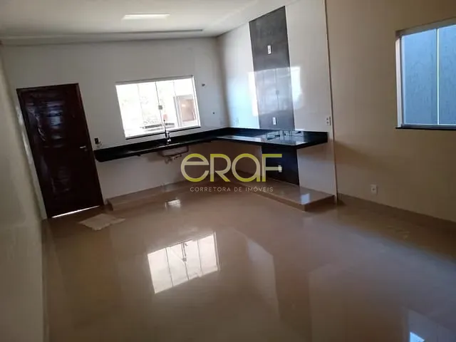Casa com 360m² 3 quartos e 5 banheiros, à venda, no bairro Parque das Laranjeiras em Formosa