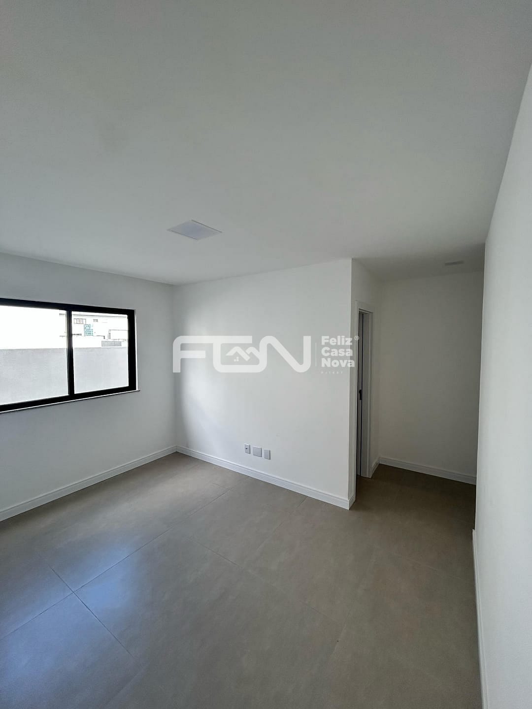 Casa à venda com 3 quartos, 10m² - Foto 3