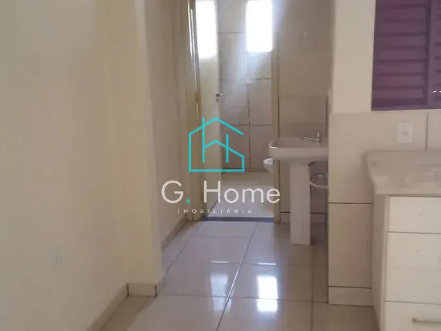 Casa com 250m² 5 quartos e 2 banheiros, à venda, no bairro Jardim Riviera em Cambé