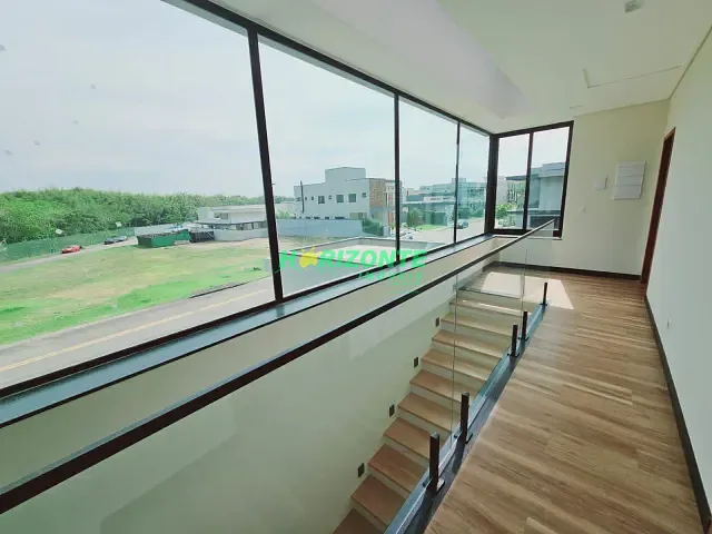 Casa com 600m² 4 quartos e 5 banheiros, à venda, no bairro Condomínio Residencial Colinas do Paratehy em São José dos Campos