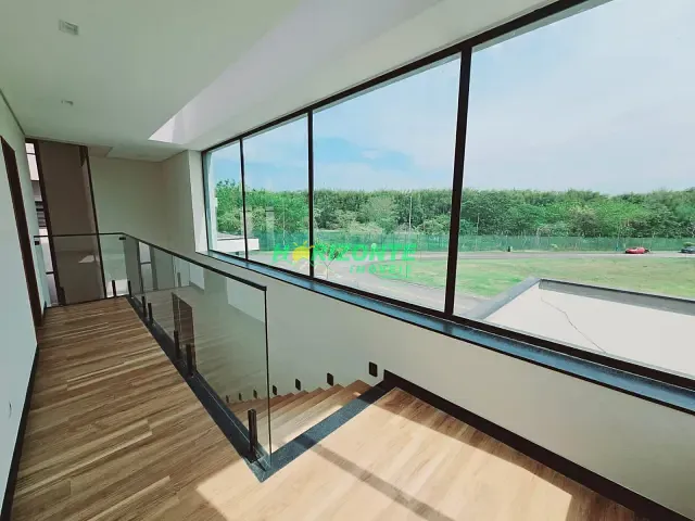 Casa com 600m² 4 quartos e 5 banheiros, à venda, no bairro Condomínio Residencial Colinas do Paratehy em São José dos Campos