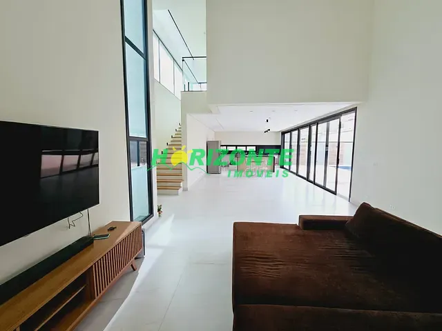 Casa com 600m² 4 quartos e 5 banheiros, à venda, no bairro Condomínio Residencial Colinas do Paratehy em São José dos Campos
