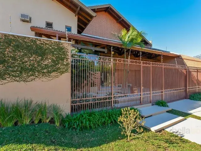 Prédio com 444m² 1 quarto e 5 banheiros, à venda, no bairro Bom Retiro em Curitiba