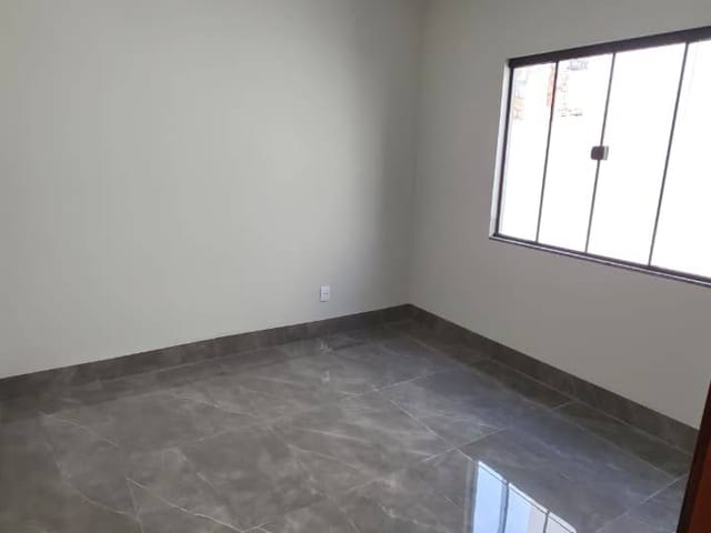 Casa com 150m² 2 quartos e 1 banheiro, à venda, no bairro Jardim Veneza em Sinop