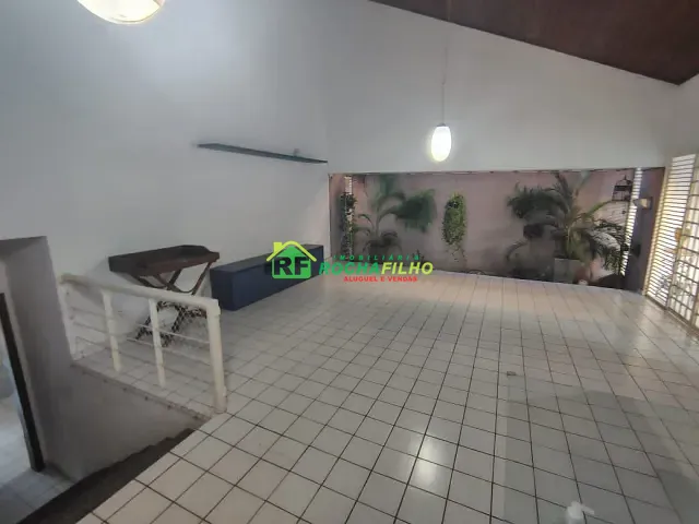 Casa 6 quartos e 6 banheiros, para alugar, no bairro Ininga em Teresina