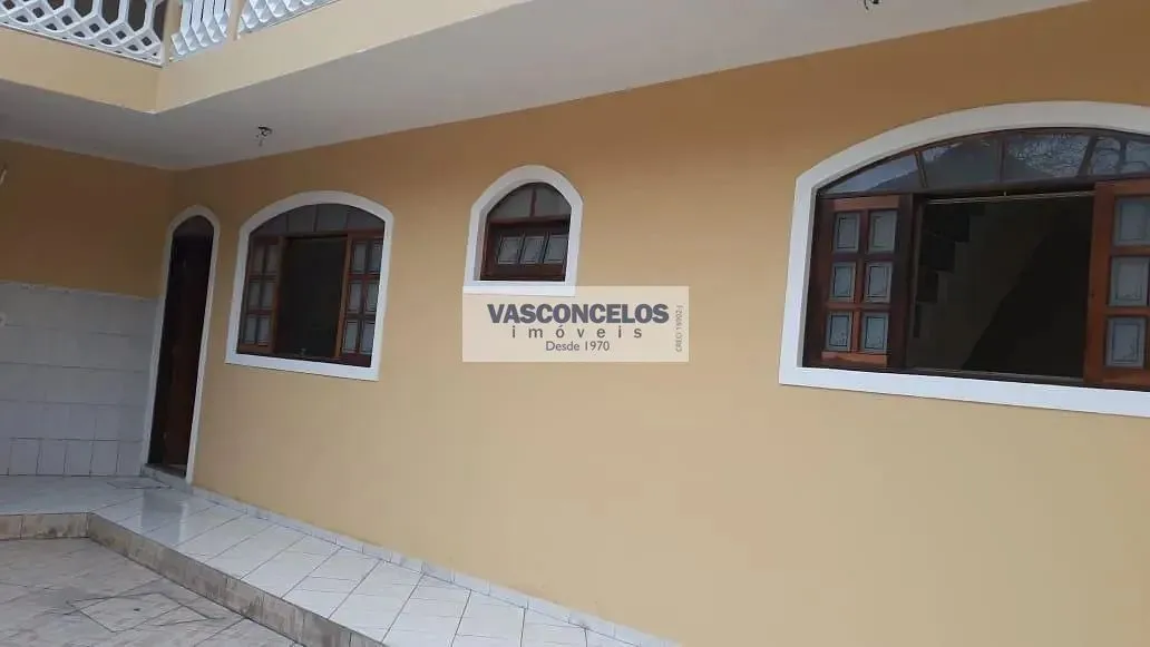 Casa, 3 quartos, 261 m² - Foto 4