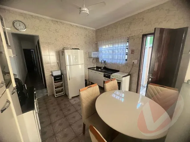Casa com 135m² 2 quartos e 1 banheiro, à venda, no bairro Maracanã em Praia Grande