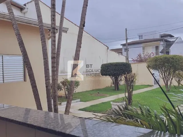Casa com 250m² 2 quartos e 2 banheiros, à venda, no bairro Jardim Regina em Indaiatuba