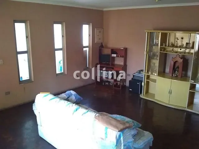 Casa com 332m² 5 quartos e 5 banheiros, à venda, no bairro Centro em Carapicuíba