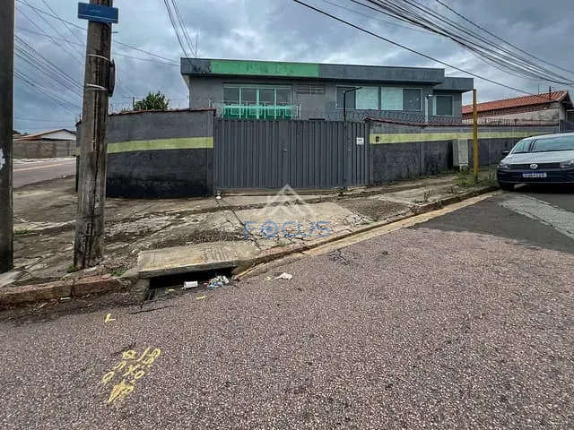 Casa com 371m² 3 quartos e 2 banheiros, à venda, no bairro Vila São Paulo em Jundiaí