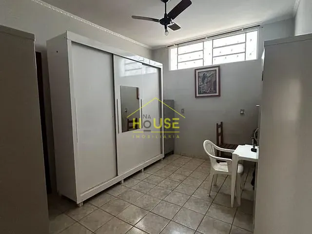 Casa com 396m² 3 quartos e 1 banheiro, à venda, no bairro Estela Parque Residencial em Votuporanga