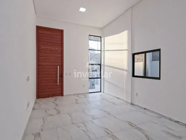 Casa com 230m² 3 quartos e 1 banheiro, à venda, no bairro Vila Cabral em Campina Grande