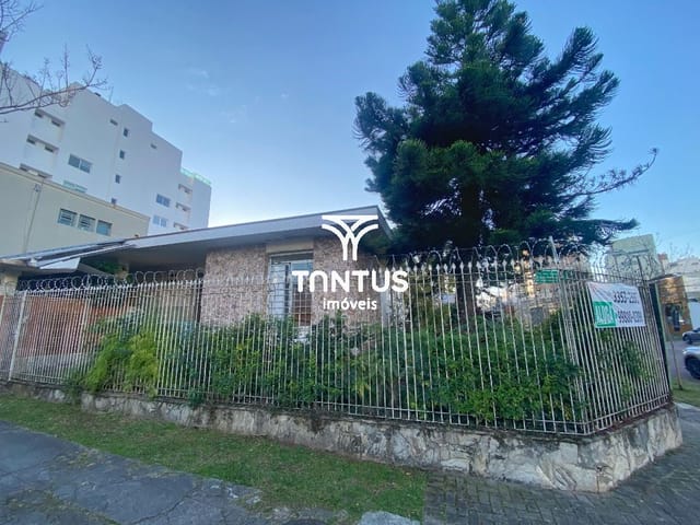 Casa com 300m² 3 quartos e 2 banheiros, à venda, no bairro Tabuleiro em Barra Velha