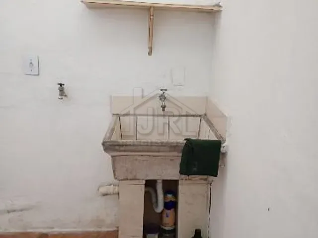 Casa com 125m² 1 quarto e 1 banheiro, para alugar, no bairro Jardim Zaira em Mauá
