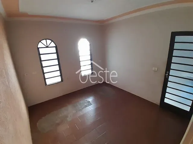 Casa com 125m² 2 quartos e 1 banheiro, à venda, no bairro Jardim Laudissi em Santa Bárbara D'Oeste