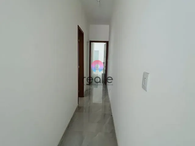 Casa 3 quartos e 1 banheiro, à venda, no bairro Parque Xangri-Lá em Contagem