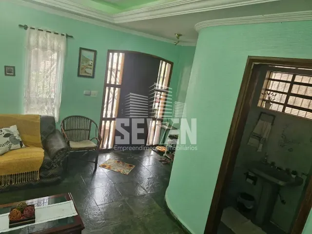 Casa com 484m² 3 quartos e 3 banheiros, à venda, no bairro Vila Camargo em Bauru